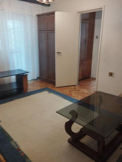 Apartament cu 3 camere nedecomandat în Șagului