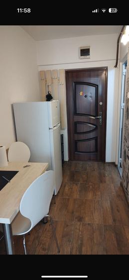 Inchiriez garsoniera - 3