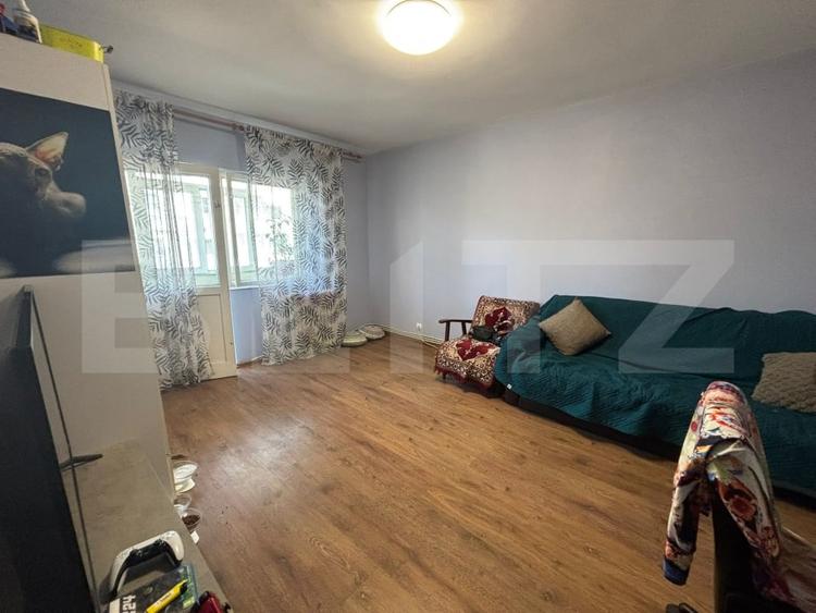 Apartament 4 camere, decomandat, 80 mp, zona Galata - 1