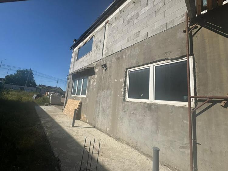 Vanzare–Hala spatioasa, ideala pentru diverse activitati comerciale industriale - 8