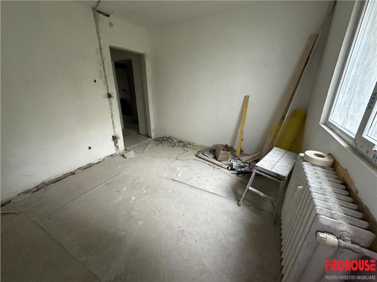Orizont- 3 camere decomandate in renovare! - 10