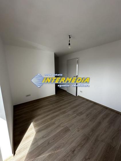 Casă spațioasă de vânzare cu 3 dormitoare și terasă Oarda de Jos, Alba - 5