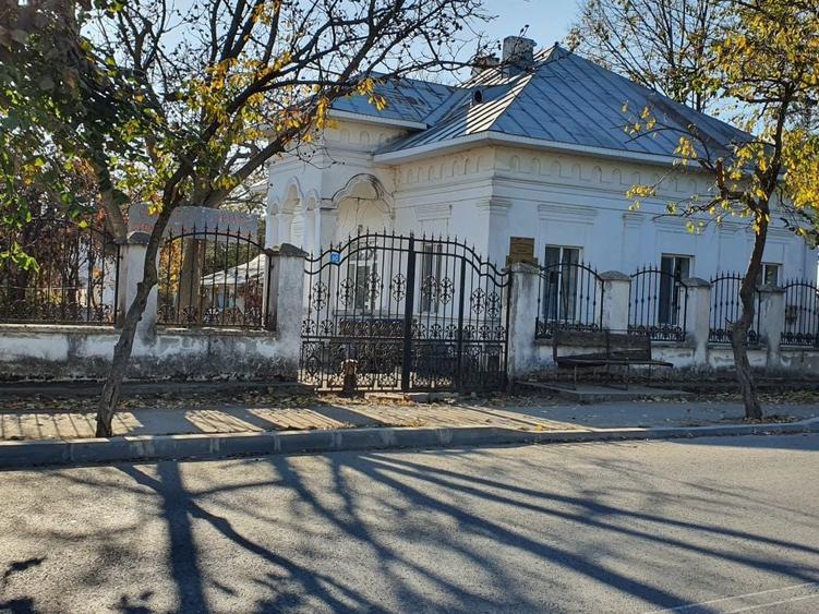 Casa boiereasca ultracentral teren 3032 m2 teren - 9