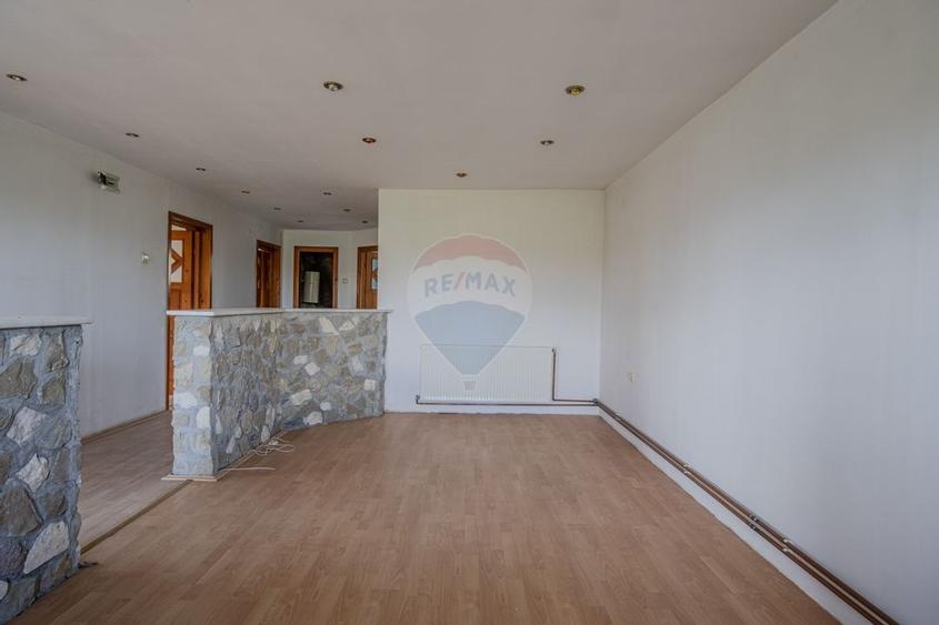 Comision 0 | Constructie cu teren 7000 mp in Dobolii de Jos, Covasna - 9