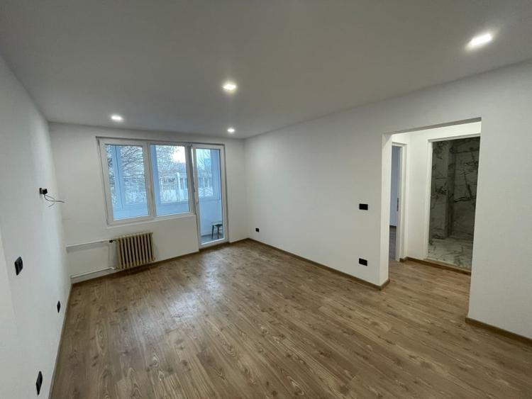 Apartament cu 2 camere | Renovat 2025 | zona Pajura - Bucurestii Noi - 1