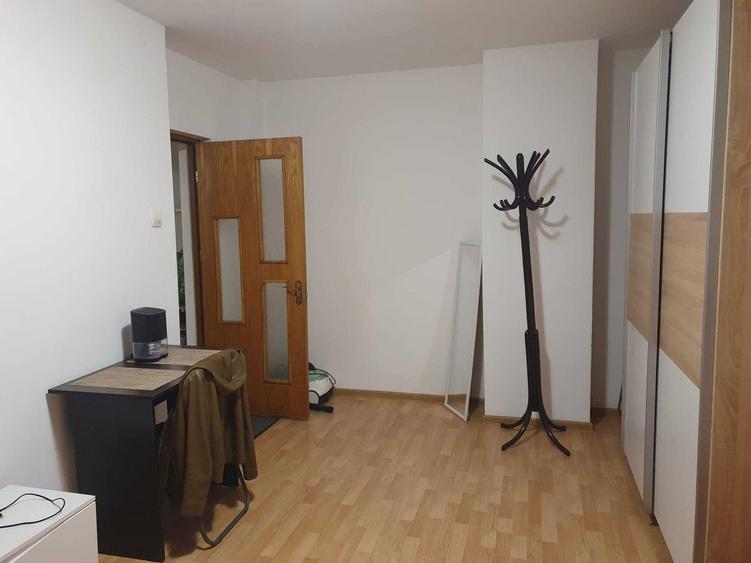 Garsoniera decomandata parter Malu Rosu cu centrala proprie - 5