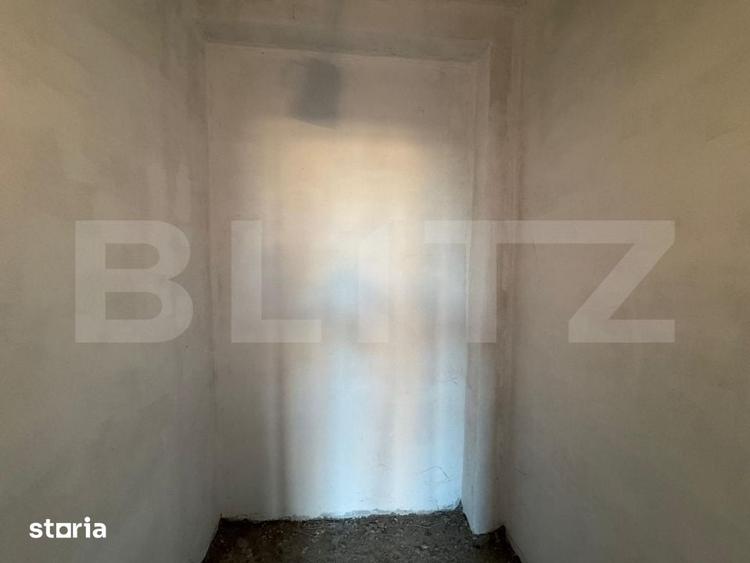 Casă cu 5 camere cu Teren 512 Mp în Malu Mare
