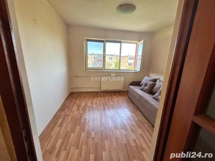 Vand garsoniera zona UMT Vand garsoniera zona UMT