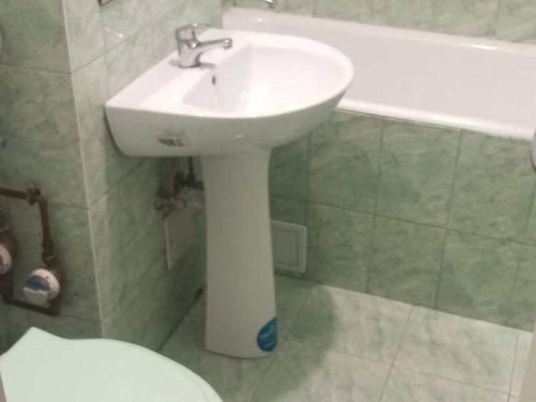 Obor, Colentina,vis-a-vis  Kaufland, 8 minute de metrou - 9