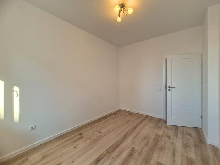 Apartament superfinisat 2 camere/Terasa 12mp /Garaj / strada Cetatii - 5