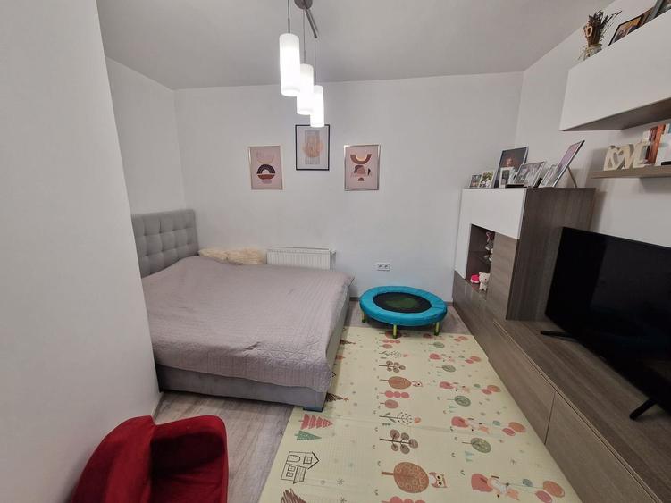Apartament 3 camere, parcare, str Florilor Floresti Atelierul de Pizza - 14