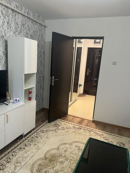 Garsoniera mobilata complet Et 1 - 5