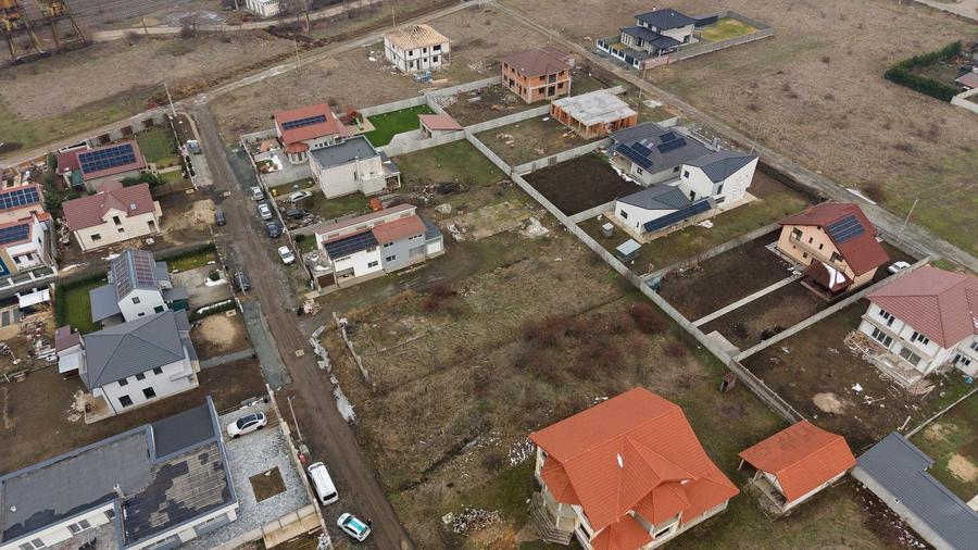 Teren intravilan de 925 mp în Vladimirescu - 12