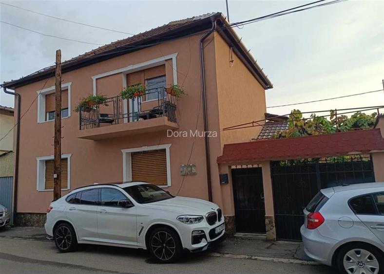 Apartament cu 3 camere decomandat în Gării Apartament cu 3 camere decomandat în Gării