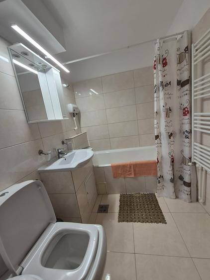 OCAZIE, GARA 3 CAMERE DECOMANDAT, 70 MP. 2 BAI, 2 BALCOANE,MOBILAT, CENTRALA GAZ - 27