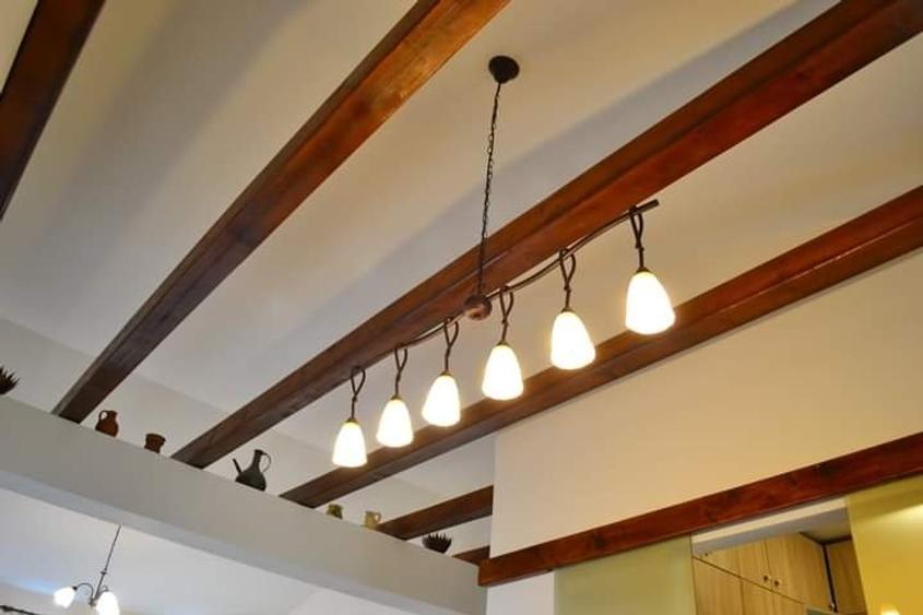 Giroc - Vatra satului- casa parter - 3 camere- 130 mp utili - 6