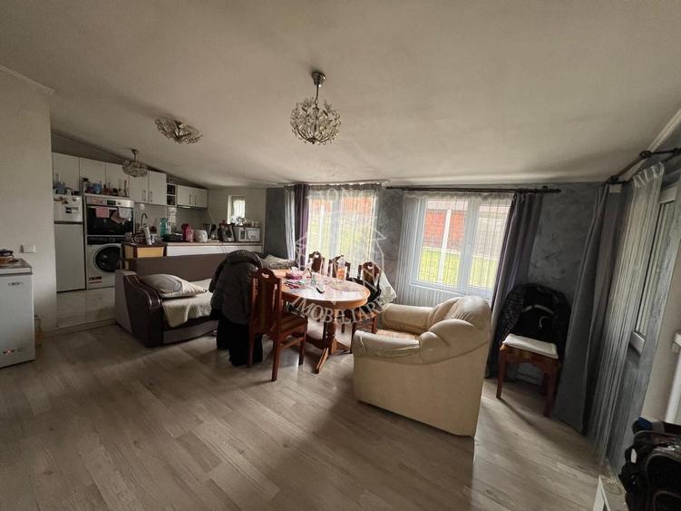 Casa 165 mp+anexa amenajata 68 mp-teren 13 ari-garaj, foisor-Jelna - 4