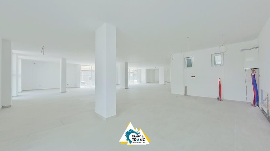 Spațiu comercial nou, de 290 mp, la prima inchiriere, pe Calea Radnei - 7