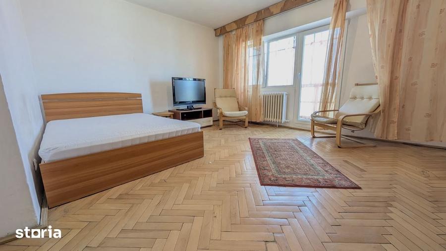 Apartament 1 camera, decomandat, zona Lunei - Facultatea Economie - 1