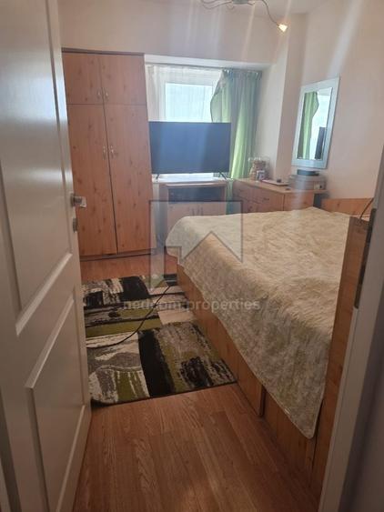 Apartament cu 2 camere decomandat în P-ța Alba Iulia