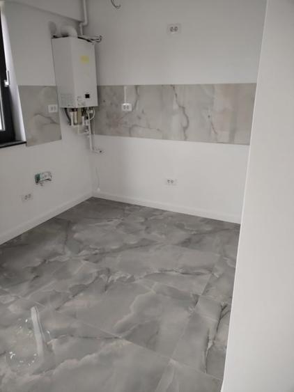 1 camera- Pacurari- Rediu - complex Don Lake View- 73000 euro - 3