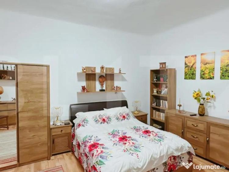 Casa in Moreni (exterior Vest) si 2000 mp de teren - 1