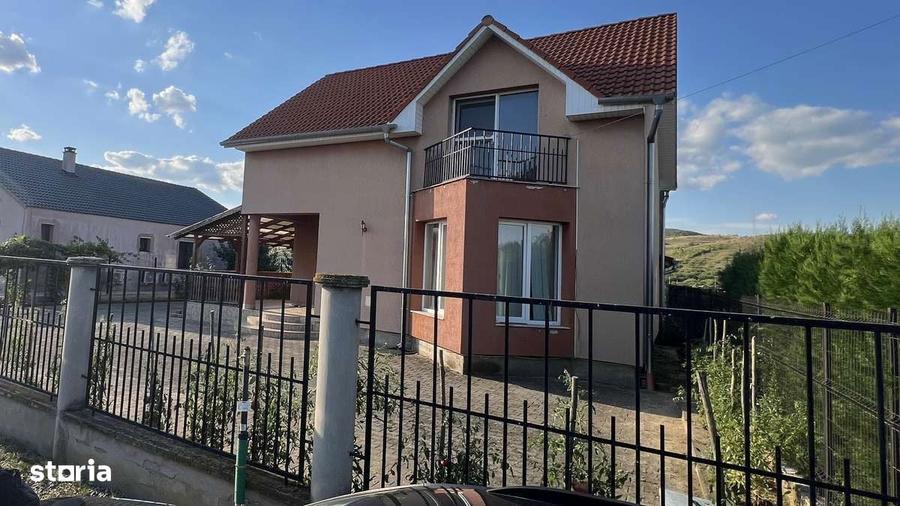 De vanzare casa P+M in localitatea Alesd Bihor - 14