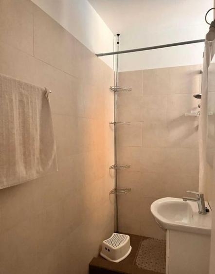 3 camere , decomandat ,  68 mp, lux , parcare , Plopilor Vechi - 8