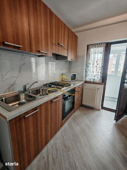 Apartament cu 3 camere în Mioriței