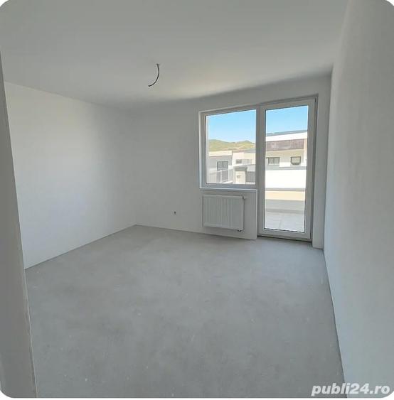 Apartament3 camere+ 64mp Terasa str. Eroilor-Spartan Floresti - 1