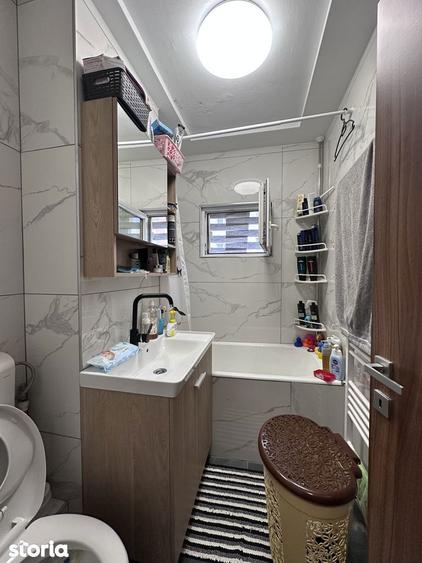 Apartament cu 4 camere, renovat complet - 5