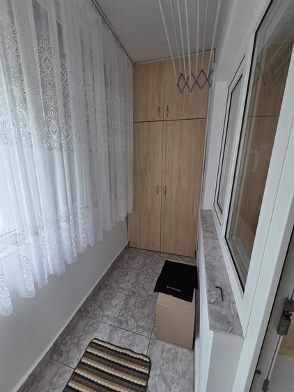 Inchiriez ap. 3 camere Rogerius + loc de parcare - 8