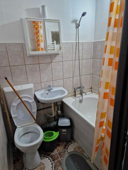 Proprietar, inchiriez apartament cu 1 camera, zona Cerna - 6
