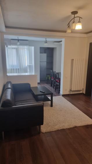 Apartament 3 camere de vânzare - zonă centrală, mobilat și utilat. - 4