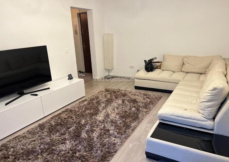 Apartament cu 3 camere de inchriat - Zona Astra-Calea Bucuresti Apartament cu 3 camere de inchriat - Zona Astra-Calea Bucuresti