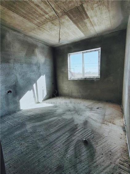 Duplex 5 camere - bucatarie inchisa - dormitor la parter - terasa mare - 5