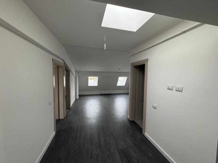 Apartament cu 3 camere Visan - 4