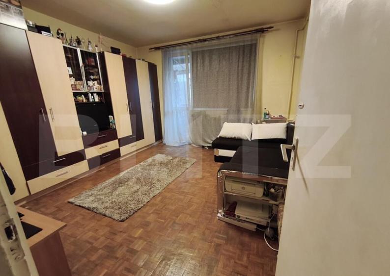 Apartament de vanzare, 3 camere decomadate, 61 mp, zona - Gh - 1