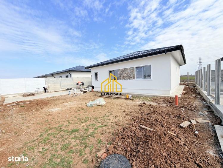 CASA INDIVIDUALA/ CLINCENI/ 350 MP/4 camere - 1