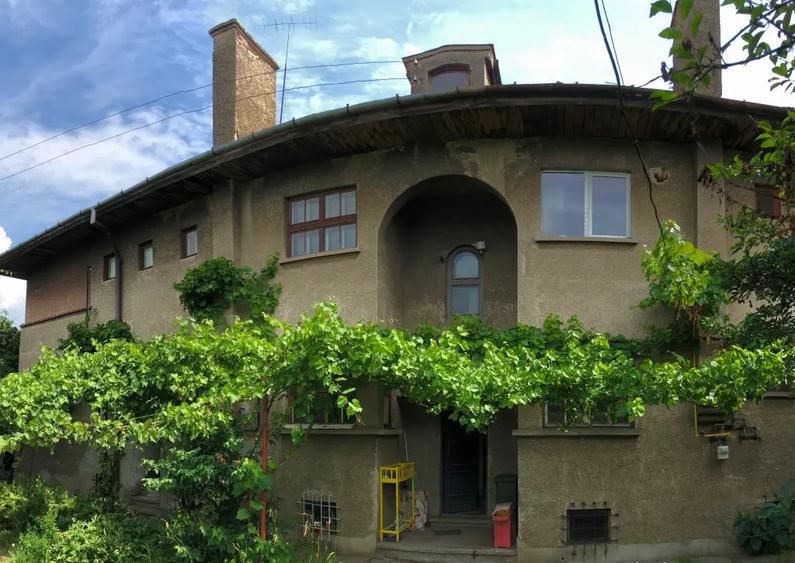 Apartament 3 camere de vanzare la casa str.Vasile Goldis - 16