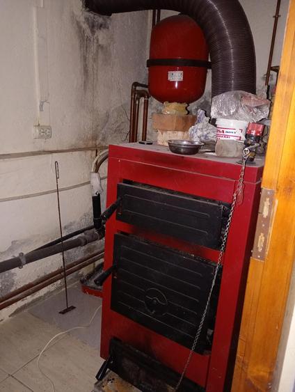 Casa cu 5 camere ?i teren de 1370 mp - 5