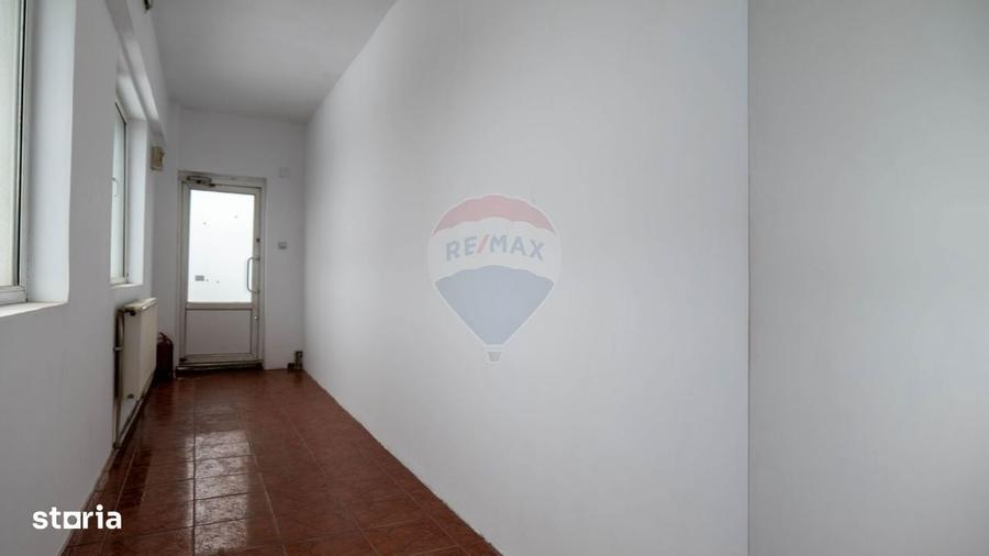 Casa cu camere de inchiriat, baie ?i bucatarie - Nepal & Sri Lanka - 4