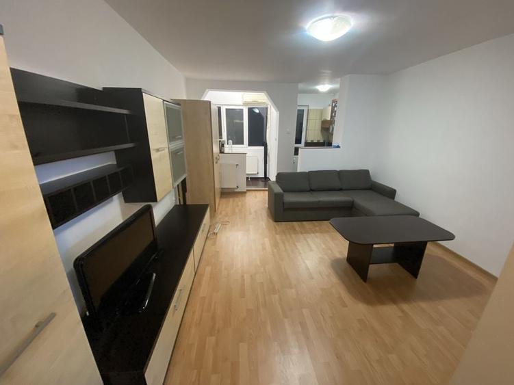 Garsonieră semidecomandată în Basarabia