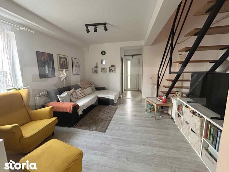 Triplex de vanzare Utvin 85mp 4 camere 2 bai 270mp teren - 1