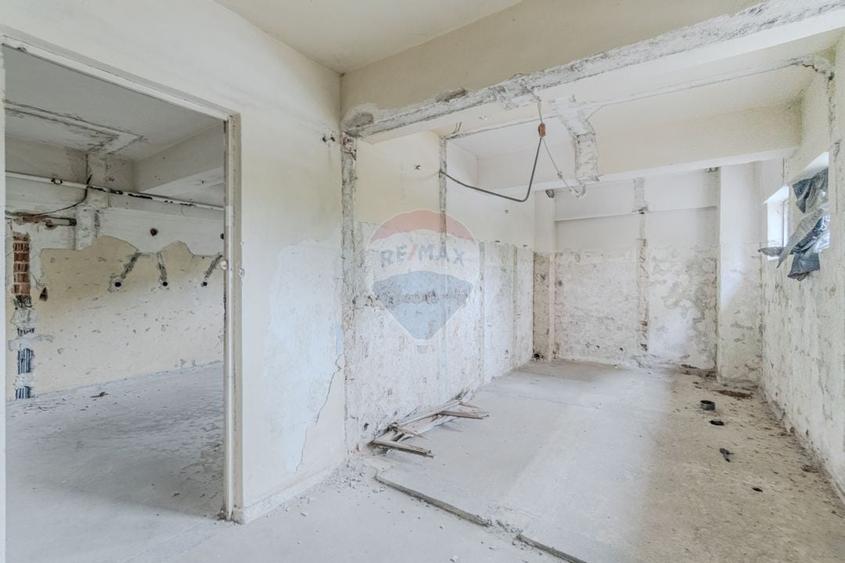 Spatiu industrial de 2060mp cu teren de 3358mp de vanzare Str Turnului - 29