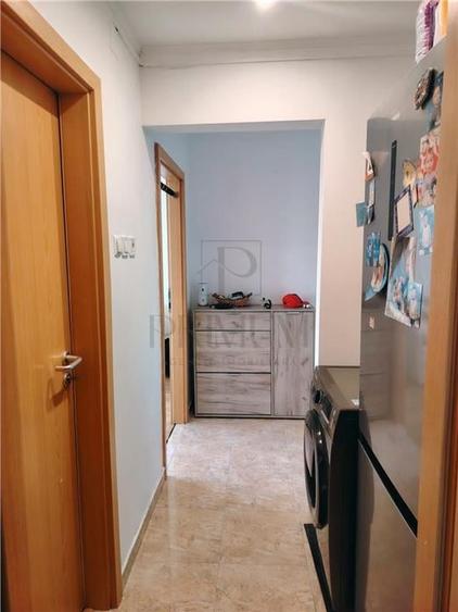 DAMBOVITA - 3 CAMERE - DEBARA - DRESSING -DECOMANDAT - CENTRALA PROPRIE - CLIMA - 9