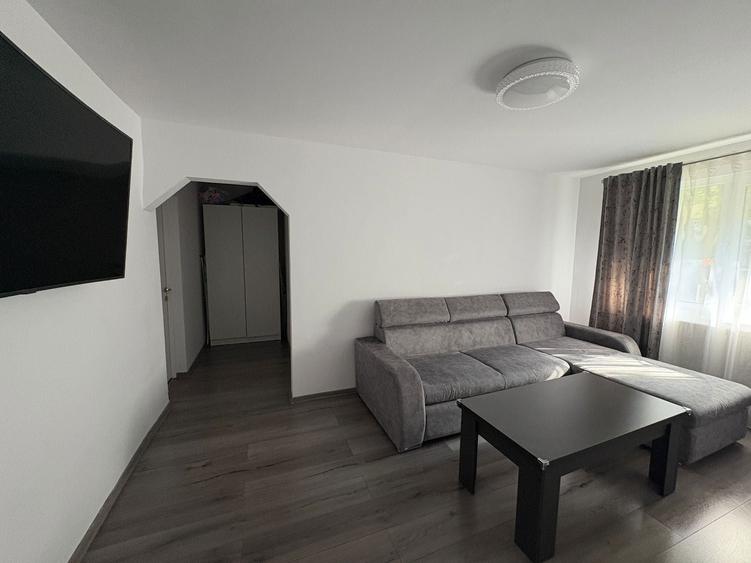 Apartament de vanzare - 4