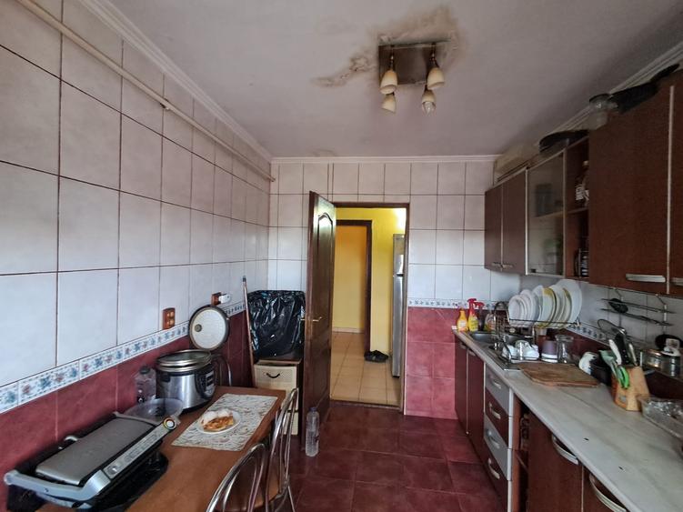 Apartament 4 camere Zona Primarie - Romarta - etaj 4/4 - 87 mp - 4