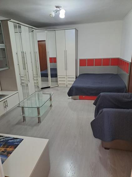 GARSONIERA || ZONA MALL VITAN || BLOC 2003 - 1