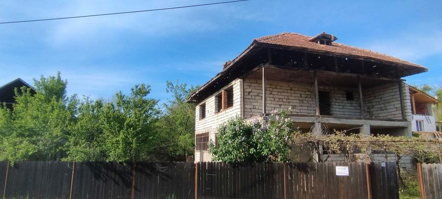 Casa de vanzare, Barza, com Danesti - 1